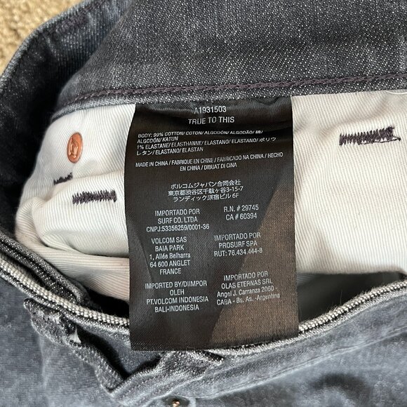 Volcom Pants - Picture 4 of 6